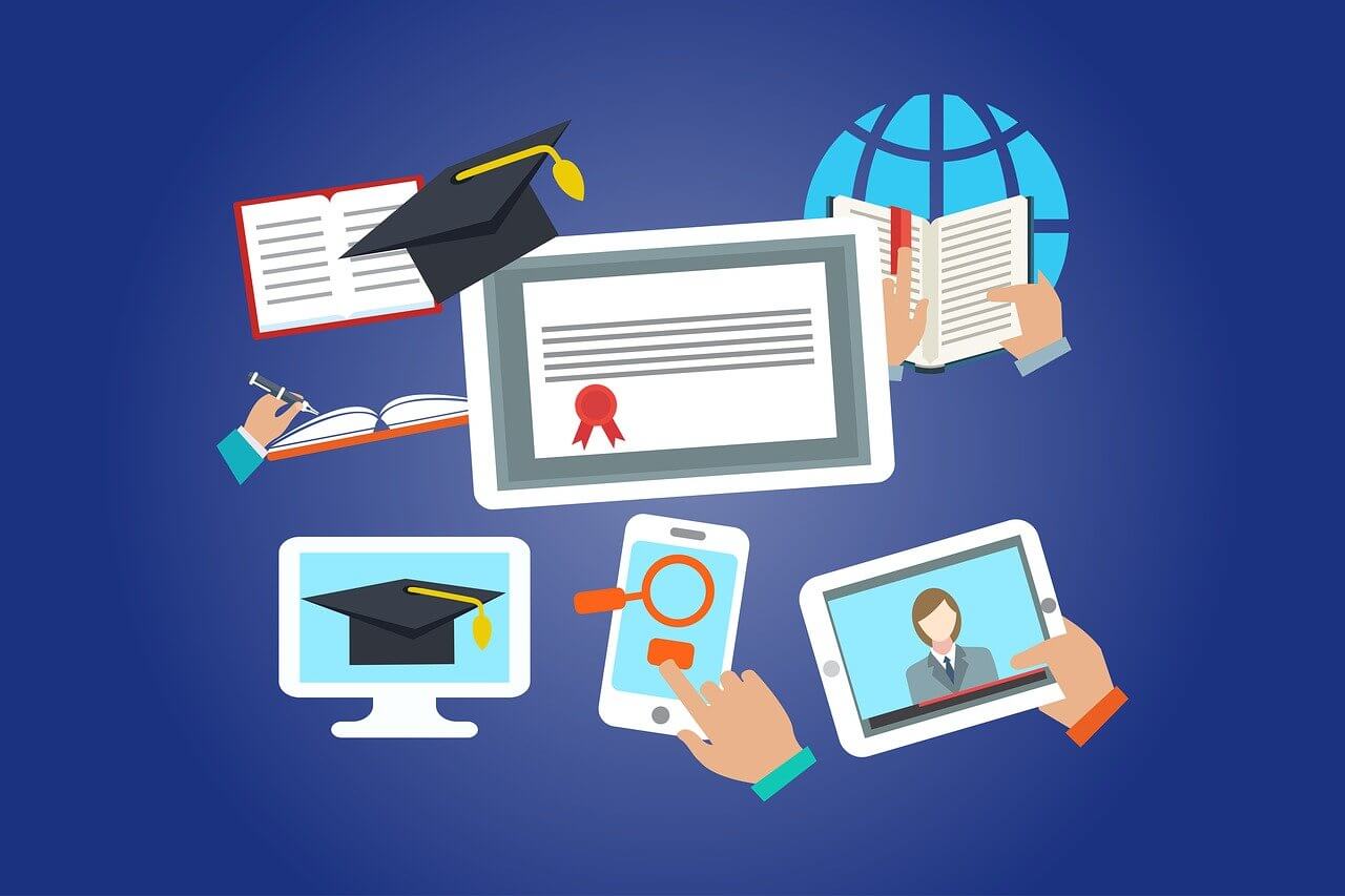 Imagen de un certificado y otros símbolos relacionados con el aprendizaje en línea